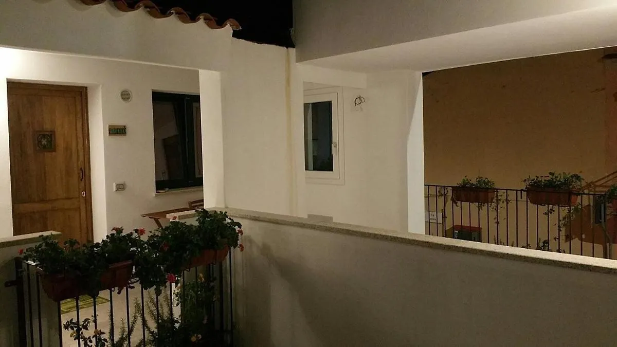 Elegante Rifugio Appartamento Con 1 Camera Da Letto 4 Adulti Wi-Fi Netflix Olbia 0*,  Italy